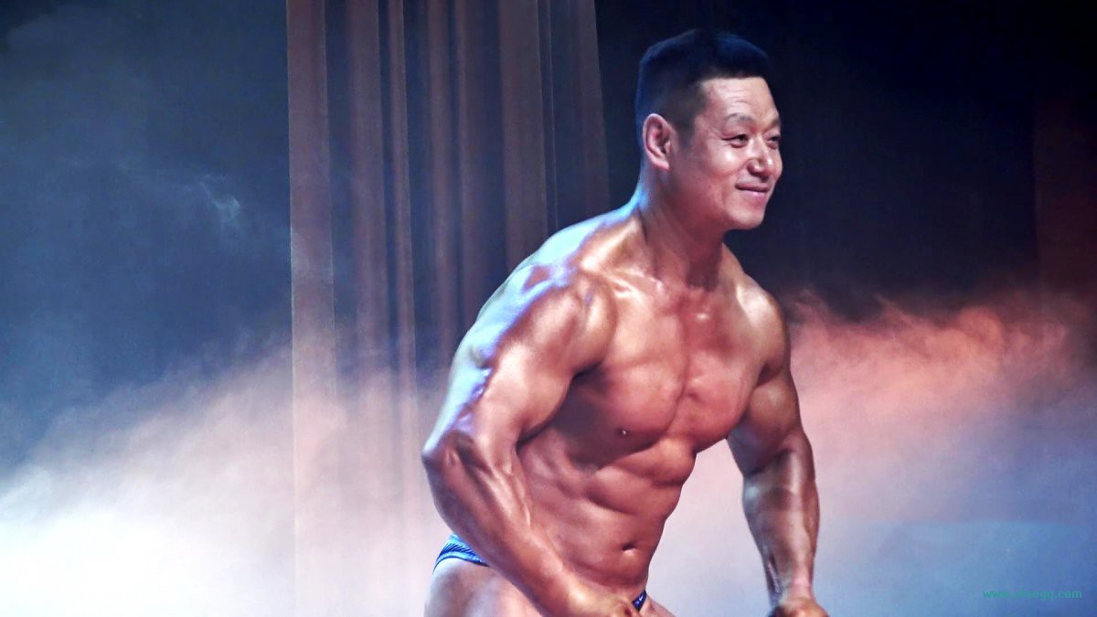 《力与美》表演 表演者：孙永文 - 2_副本.jpg
